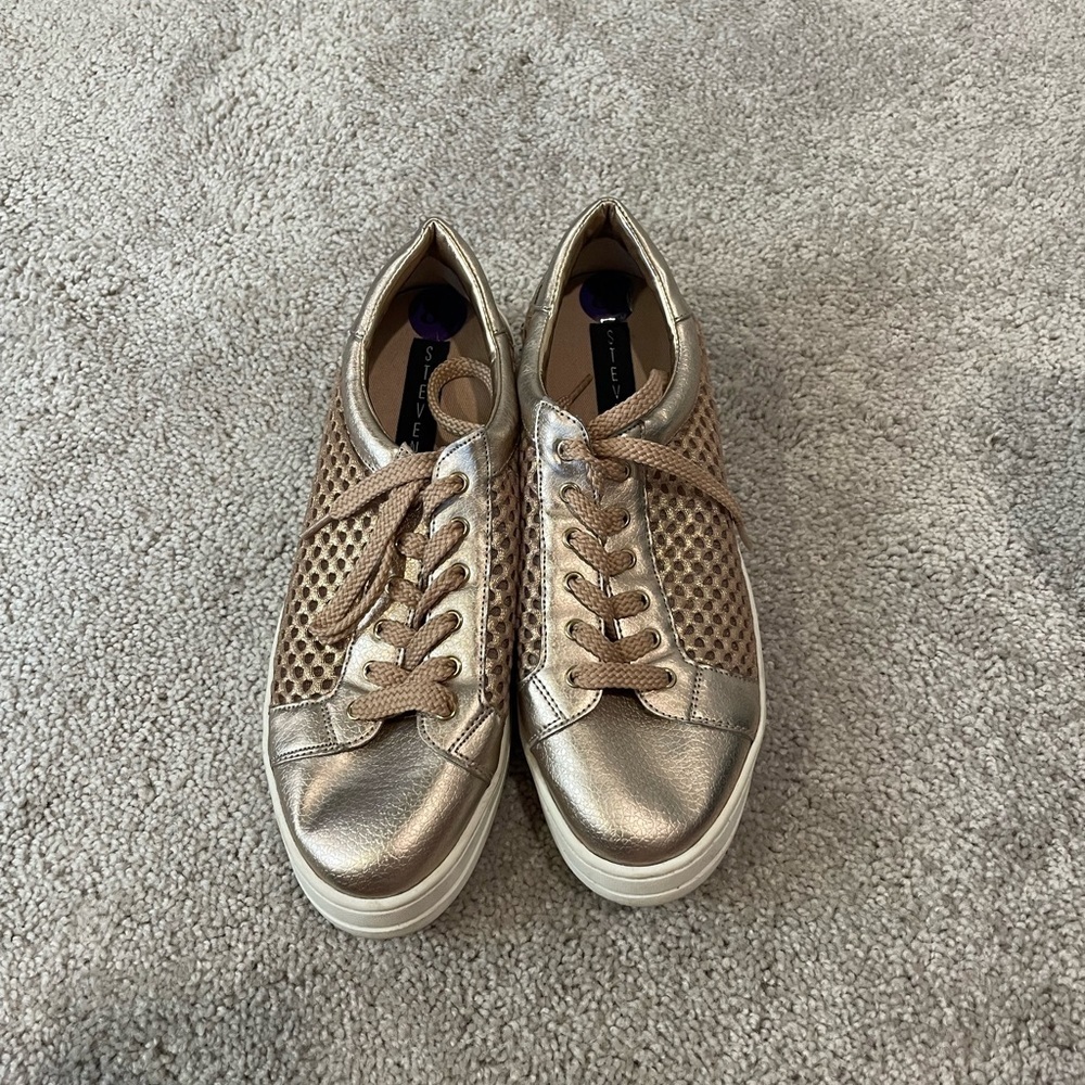 Steve Madden Platform Sneakers - Picture 2 of 8